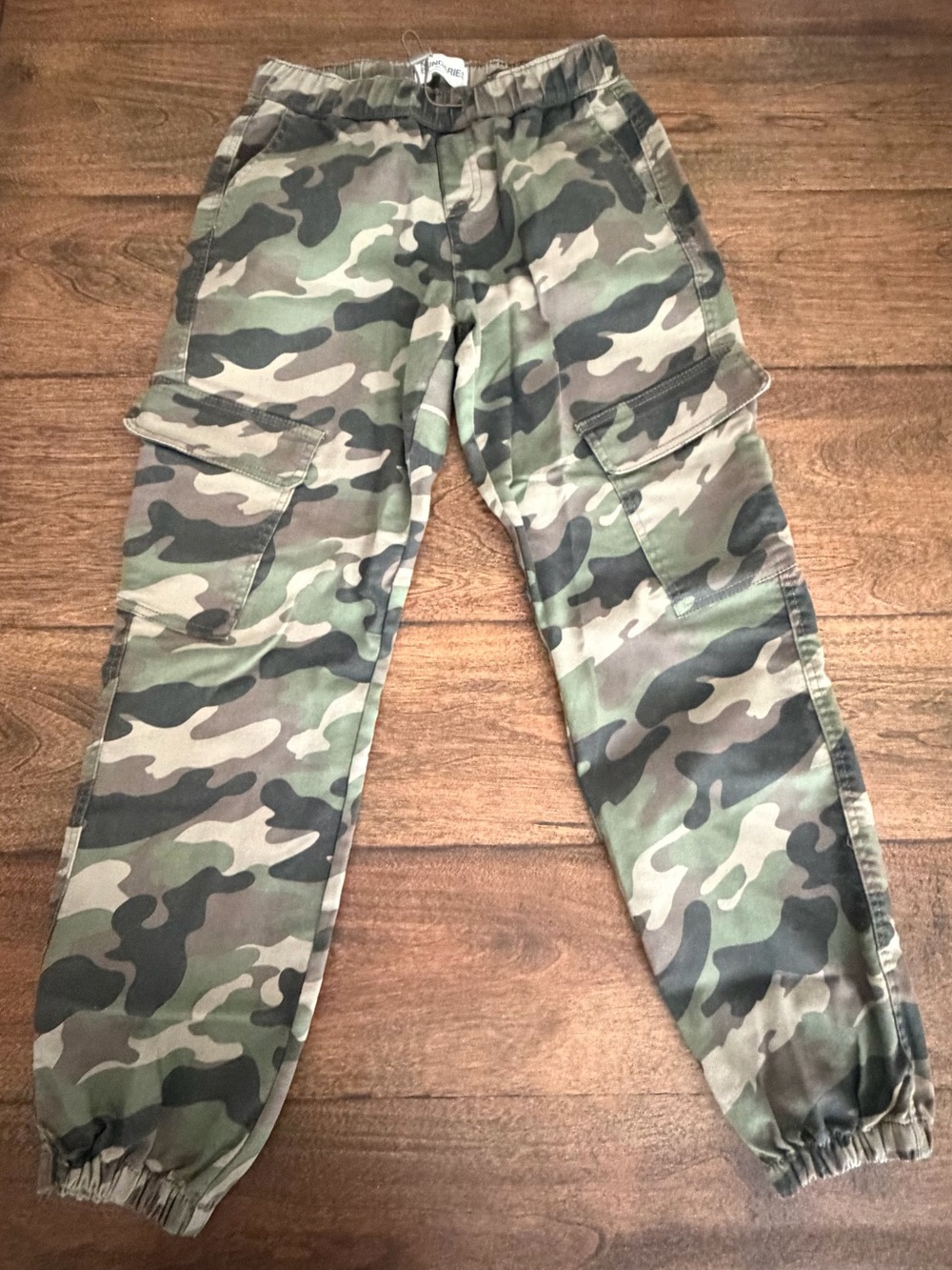 Women’s Camo Cargo Pants - Green Camouflage Size xxs (0)